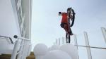 Social Video Premiere: Spektakuläre Szenen an Bord von AIDAprima mit Bike-Trial-Star Fabio Wibmer