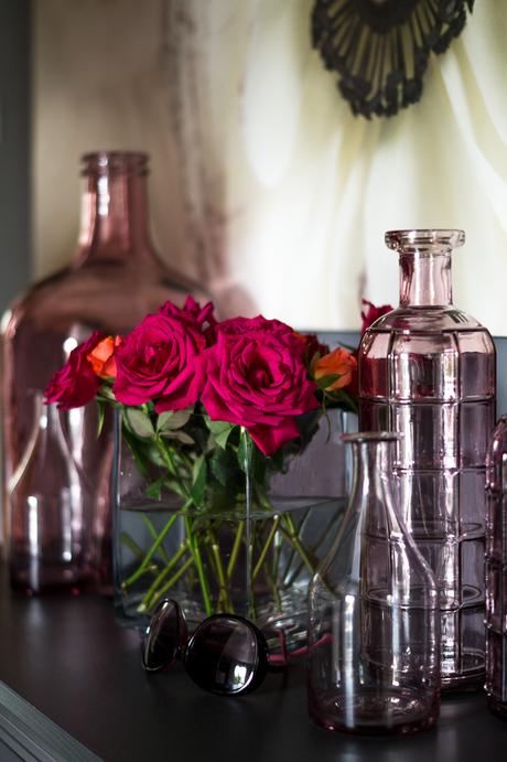 Blog + Fotografie by it's me! | fim.works | Geburtstagsblumen in Knallfarben | pinkfarbene Rosen | rosafarbene Flaschen Blog + Fotografie by it's me! | fim.works | Geburtstagsblumen in Knallfarben | pinkfarbene Rosen | rosafarbene Flaschen