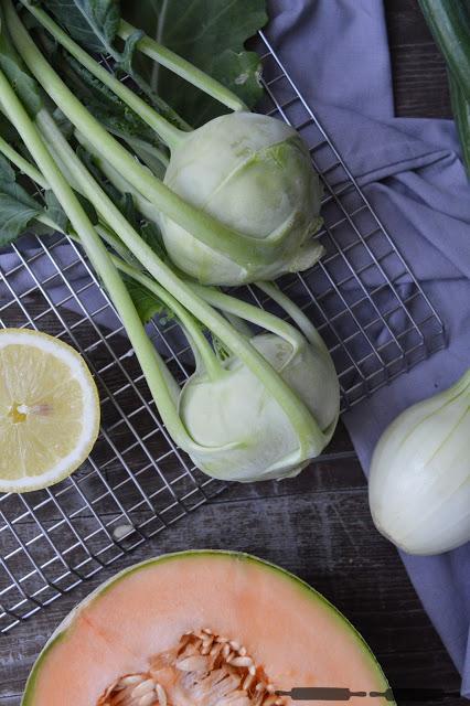 Kohlrabi Melonen Suppe / Creamy Kohlrabi Melon Soup Kohlrabi Melonen Suppe / Creamy Kohlrabi Melon Soup