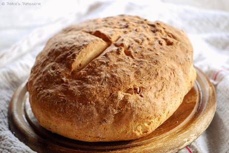 Irish Soda Bread {Brot ohne Hefe und mit nur 4 Zutaten!}