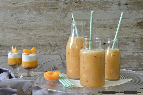 Marillen Smoothie / Smoothie with Apricots and Nectarines