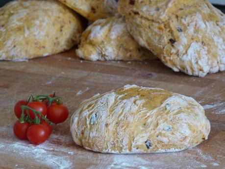Nachgebacken: Oliven-Tomaten-Brot