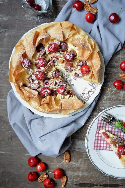 Old-fashioned Strudel Cheesecake mit Kirschen Old-fashioned Strudel Cheesecake mit Kirschen