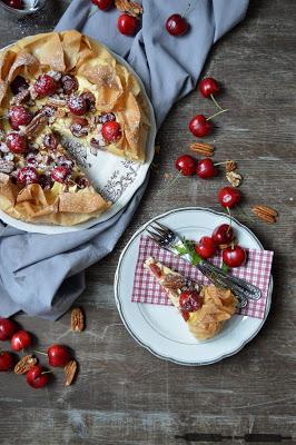 Old-fashioned Strudel Cheesecake mit Kirschen Old-fashioned Strudel Cheesecake mit Kirschen