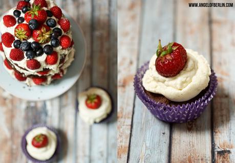 [bakes...] Chocolate Naked Cake with Vanilla Cream and Berries