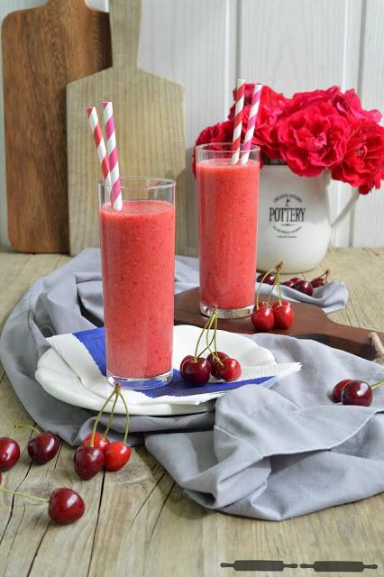 Very Cherry Smoothie mit Himbeeren Very Cherry Smoothie mit Himbeeren