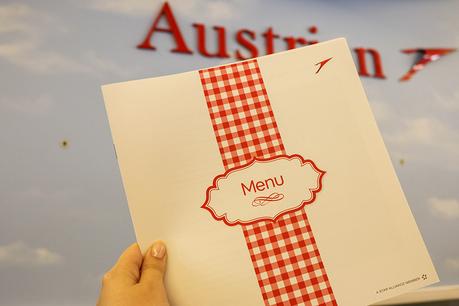 Von Flugangst, dem Besuch in der Austrian Airlines Werft & Dinner in einer Boing 777 Von Flugangst, dem Besuch in der Austrian Airlines Werft & Dinner in einer Boing 777