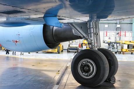 Von Flugangst, dem Besuch in der Austrian Airlines Werft & Dinner in einer Boing 777 Von Flugangst, dem Besuch in der Austrian Airlines Werft & Dinner in einer Boing 777