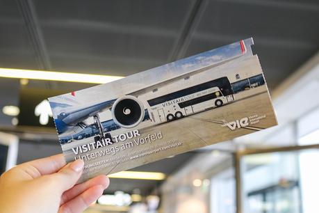 Von Flugangst, dem Besuch in der Austrian Airlines Werft & Dinner in einer Boing 777 Von Flugangst, dem Besuch in der Austrian Airlines Werft & Dinner in einer Boing 777