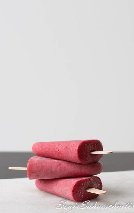 Rhubarb-raspberry-ice-pops (5 von 11)