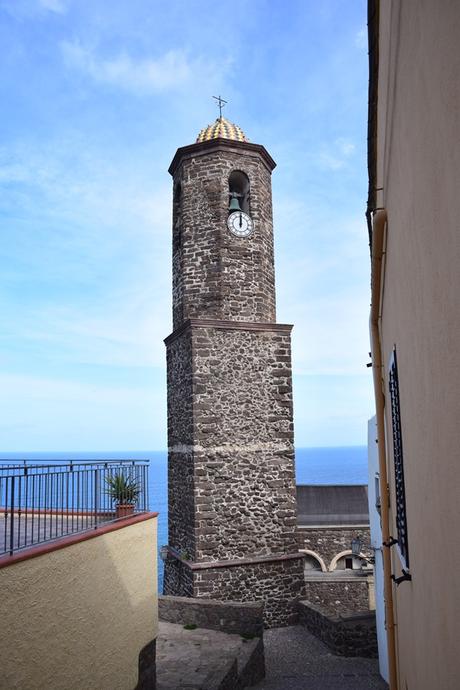 11_Glockenturm-Kirche-La-Cattedrale-di-Sant'Antonio-Abate-Castelsardo-Sardinien-Italien