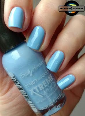 [Nails] Lacke in Farbe ... und bunt! HELLBLAU mit Sally Hansen 240 Babe Blue