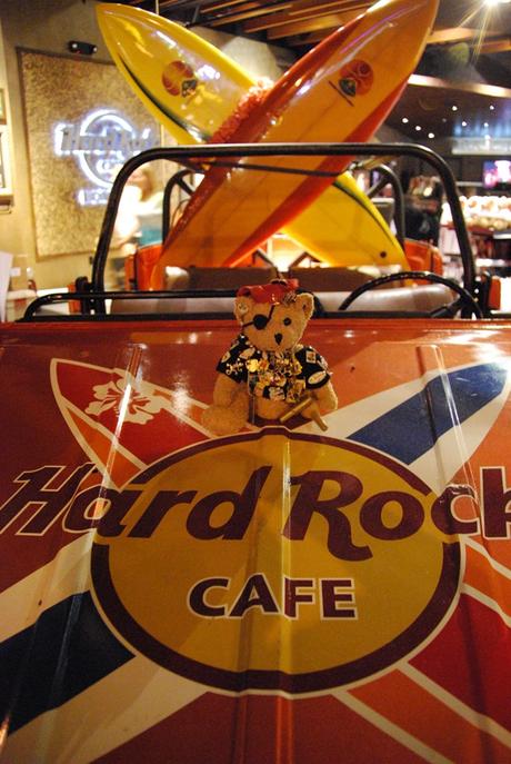 26_Buggy-Hard-Rock-Cafe-Honolulu-Waikiki-Oahu-Hawaii