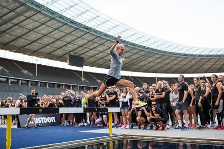 Hüpf, hüpf, hurra - Hürdenlauf im Berliner Olympiastadion