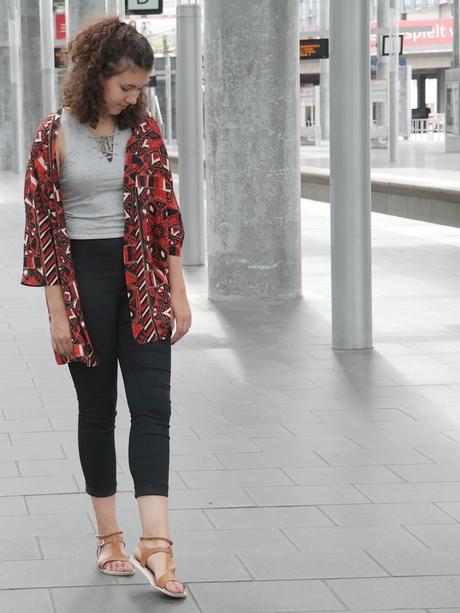 Kimono und Lace-Up Shirt: Mein Fashionbloggercafé Outfit