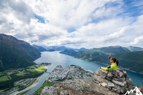 Romsdalseggen: ein Grat zwischen Fjord und Berg