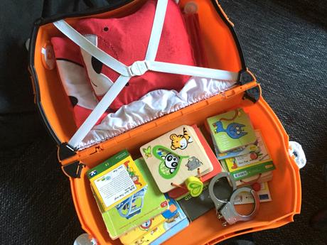 Wenn Kinder Koffer packen: 20 Bücher und Handschellen...