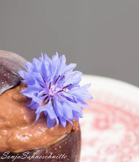 chocolate cream stuffed figs (5 von 8)