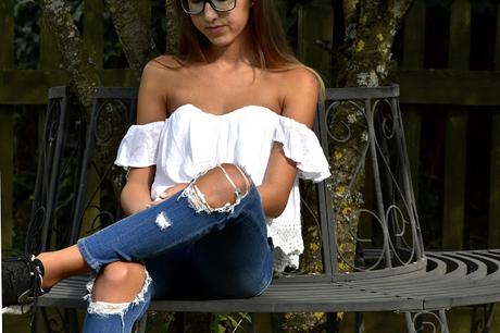 WHITE BLOUSES - OUTFIT