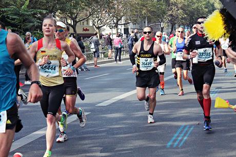 berlin-marathon-runners