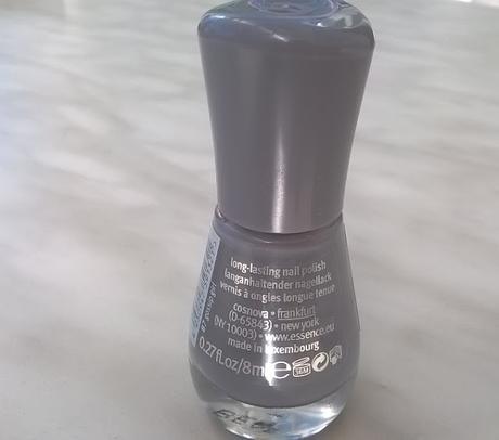 [Nail Saturday] Catrice Ultimate Nail Lacquer 121 Plump Around + essence the gel nail polish 87 gossip girl