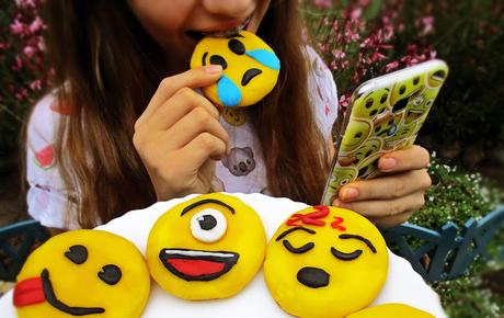 Jaimees Backstube: Zuckersüße Emojis zum Vernaschen inkl. Buchvorstellung