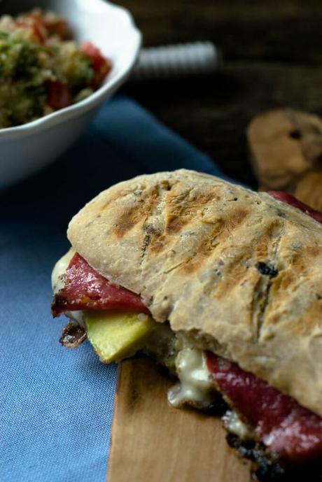 Super lecker - Avocado Panini aus dem Kontaktgriil Grillsandwich-11