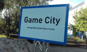 Game City vor dem Eingang