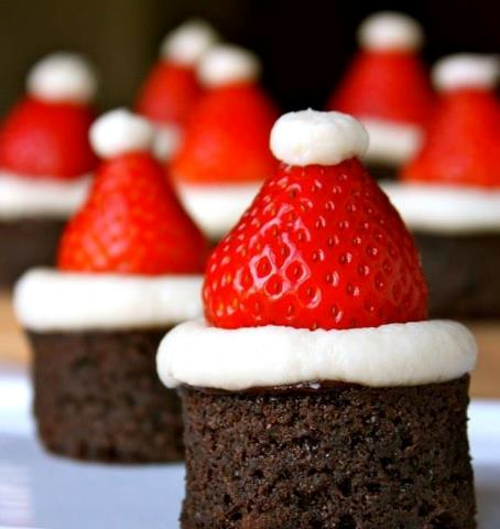 Weihnachtsmann-Brownies! Eine wahrhaft süße Idee von le.petit.schwesterli