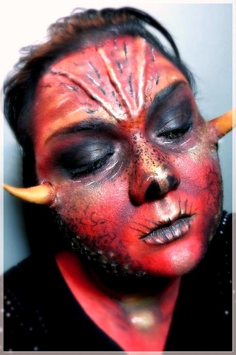 Drachen Dämonen Make up
