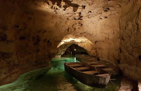 Die Seehöhle von Tapolca und Sektverkostung in Somló