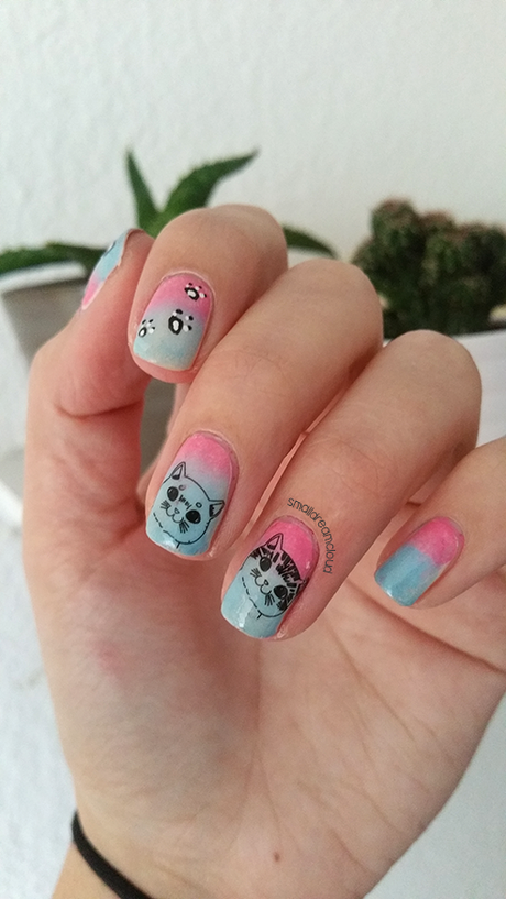 maybelline_pinkblueombrenails_cats_waterdecals