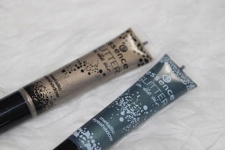 Essence Glitter in the air Limited Edition metallic eyeshadow Review