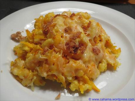 Kürbis-Käse-Spätzle mit Röstzwiebeln Kürbis-Käse-Spätzle mit Röstzwiebeln