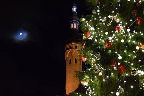 26_Weihnachtsmarkt-Rathausplatz-Altstadt-Tallinn-Estland
