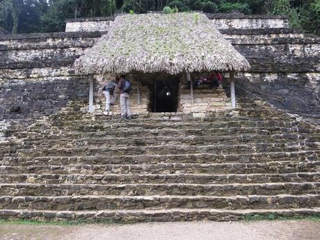 04_Maya-Ruine-Palenque-Mexiko-Grab