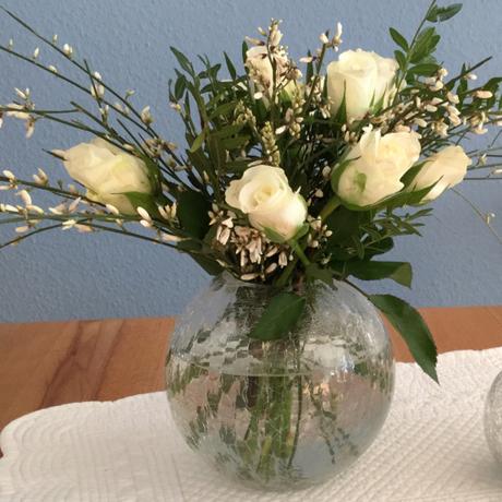 Friday-Flowerday – oder – Pistaziengrün und Rosenweiß