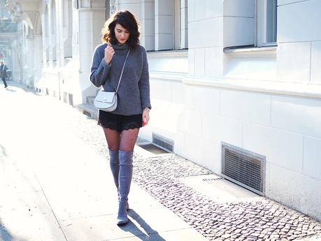 flat grey over knee boots suede over knee booties legs tights rollback peter kaiser esprit fiorelli bag silver chain lace shorts asos streetstyle samieze blog berlin how to wear