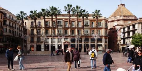 nach Marokko: Málaga bis die Flossen glühen