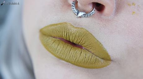 |Aboni Cosmetics| Liquid Lipstick Review & Look w/ Golden Freckles