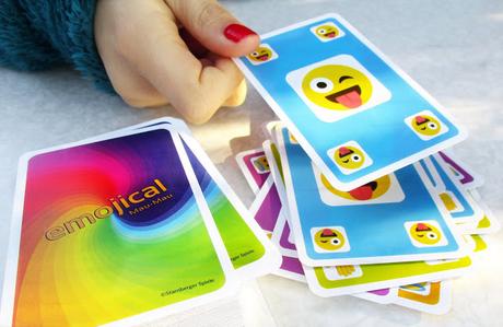 Emoji-Spaß im Spieleschrank: Ein Kartenspielklassiker im neuen Look (Werbung)
