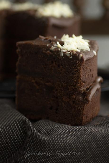 Brownie-Torte mit Schokoladen-Ganache