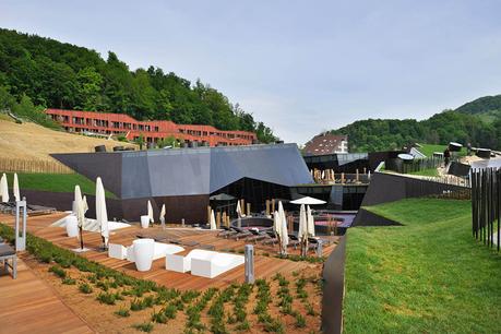 Slowenien: Großartige Wellnesshotels & Spas, die man besucht haben sollte! Slowenien: Großartige Wellnesshotels & Spas, die man besucht haben sollte!