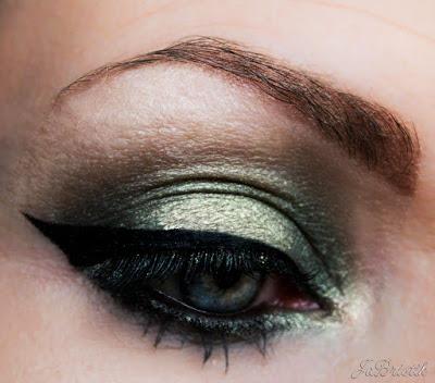 grün-gold-schimmerndes Abend-Makeup Sleek MakeUP 