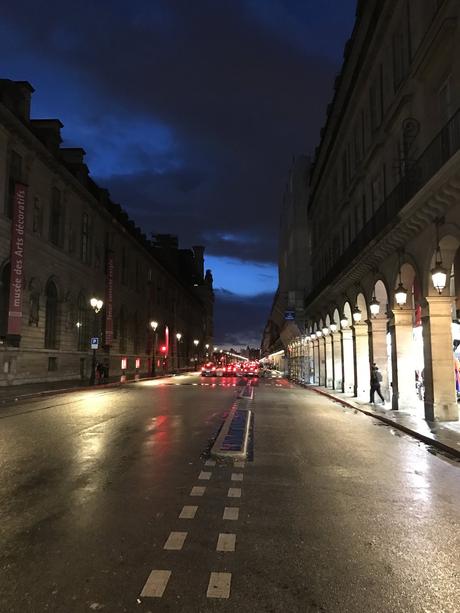 Paris by night- Valentino - blue sky and I'm singing in the rain