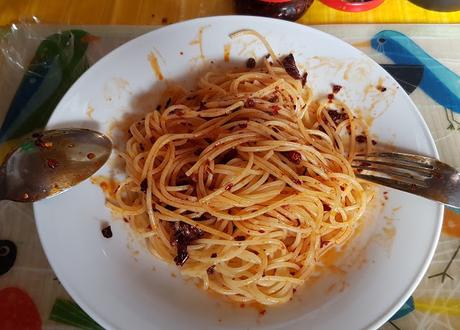 Crispy Chili Spaghetti