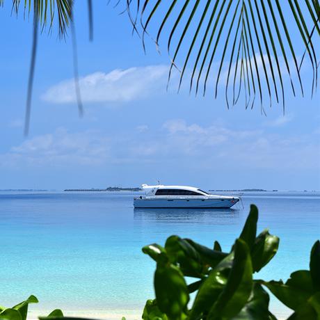 Yacht Jumeirah Vittaveli Malediven