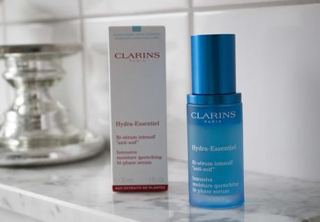 Clarins // Hydra-Essentiel Pflegelinie für Mischhaut Clarins // Hydra-Essentiel Pflegelinie für Mischhaut