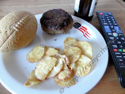 Ein Fussball oder Football als Burger mit Eat the Ball #Food #Party #Malwasanderes