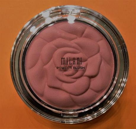 Sisley Paris émulsion écologique + MILANI Powder Blush 01 Romantic Rose :)